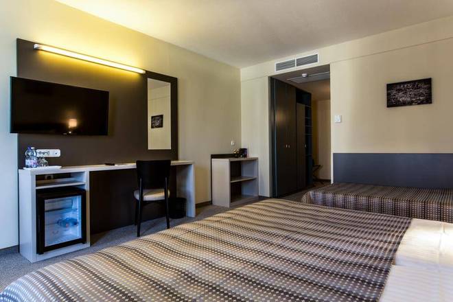 Corvin Hotel, Budapest