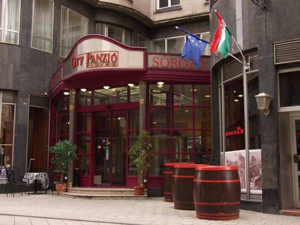 City Hotel Pilvax, Budapest