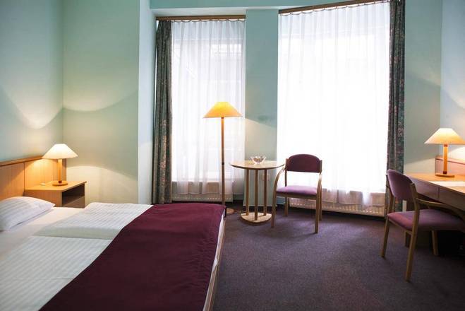 City Hotel Pilvax, Budapest