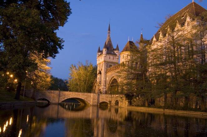 Corvin Hotel, Budapest
