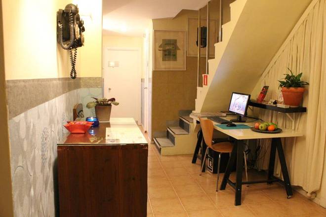 Hostal La Zona, Madrid