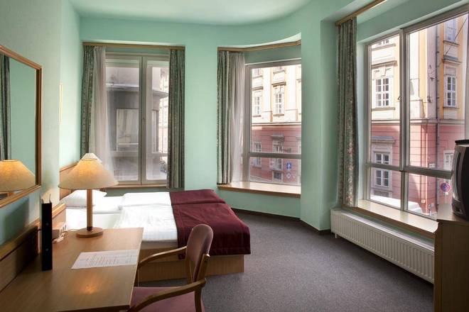 City Hotel Pilvax, Budapest