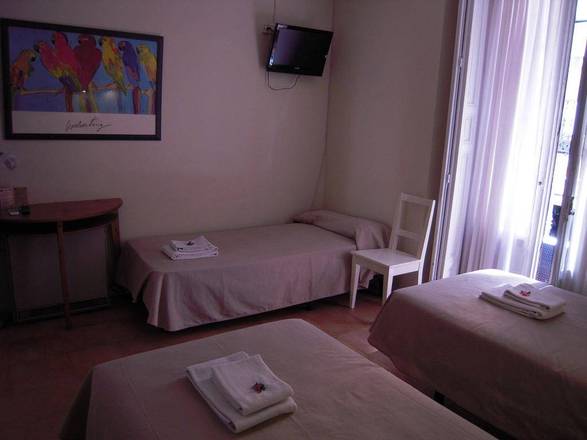 Hostal La Zona, Madrid