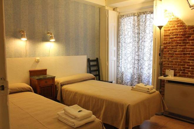Hostal La Zona, Madrid