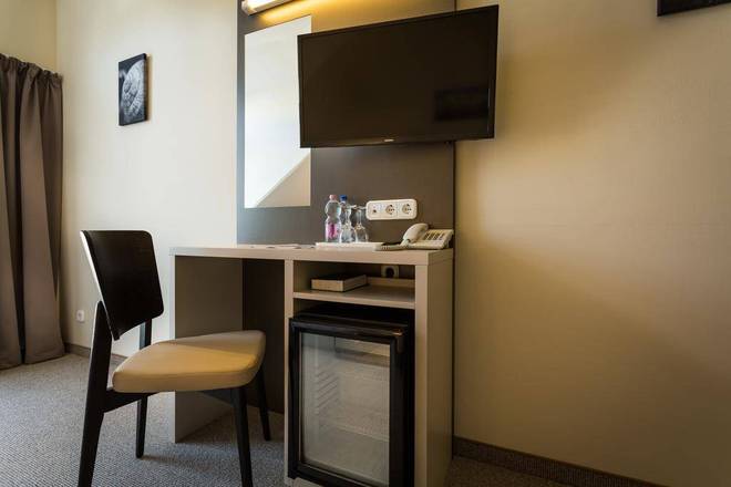 Corvin Hotel, Budapest