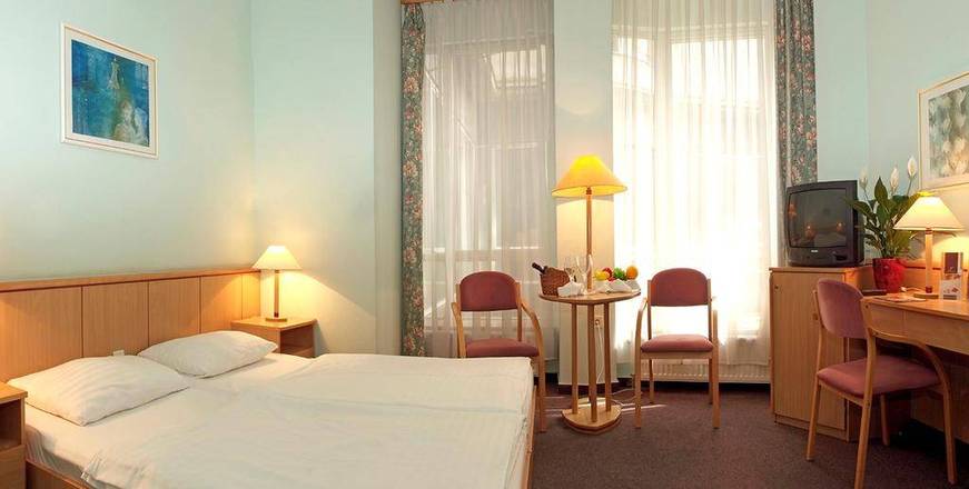 City Hotel Pilvax, Budapest