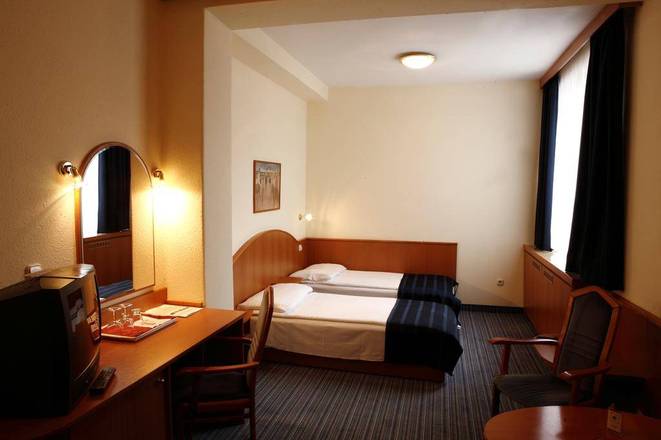 Benczur Hotel, Budapest
