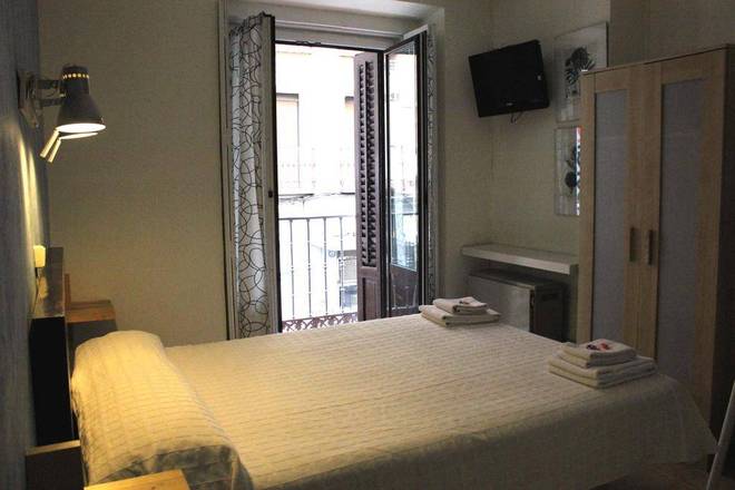 Hostal La Zona, Madrid