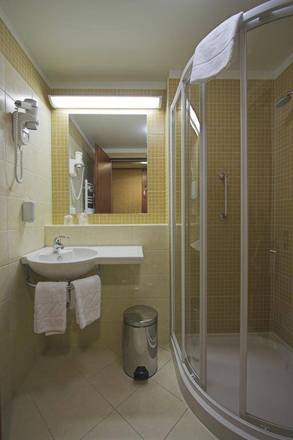 Benczur Hotel, Budapest
