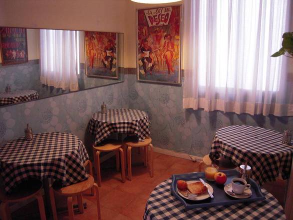 Hostal La Zona, Madrid