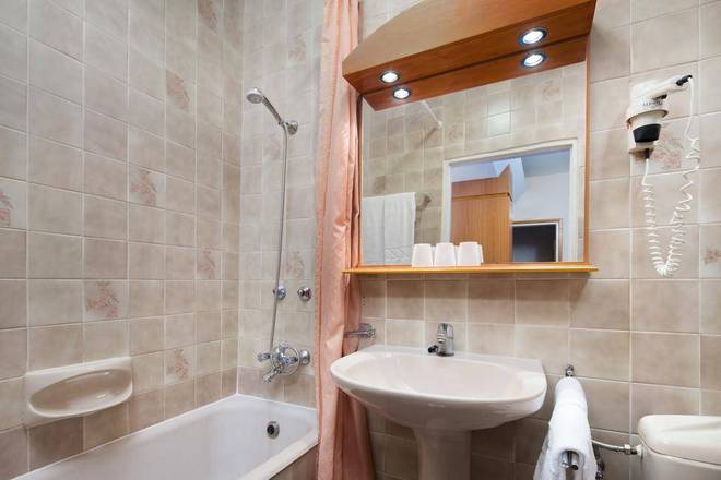Benczur Hotel, Budapest