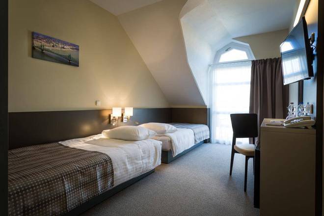 Corvin Hotel, Budapest