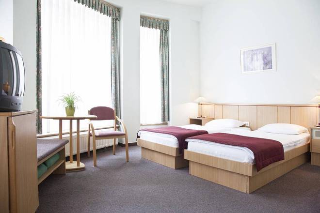 City Hotel Pilvax, Budapest
