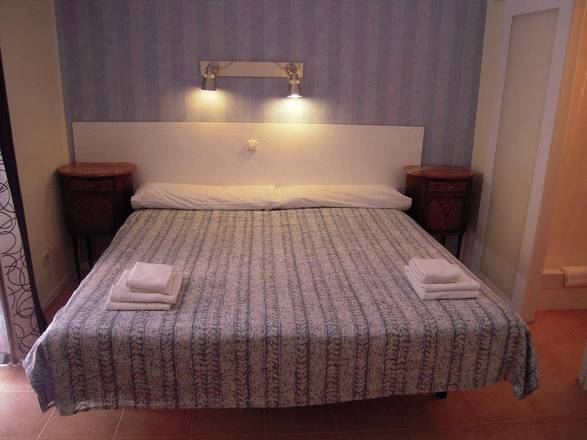 Hostal La Zona, Madrid