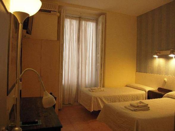 Hostal La Zona, Madrid