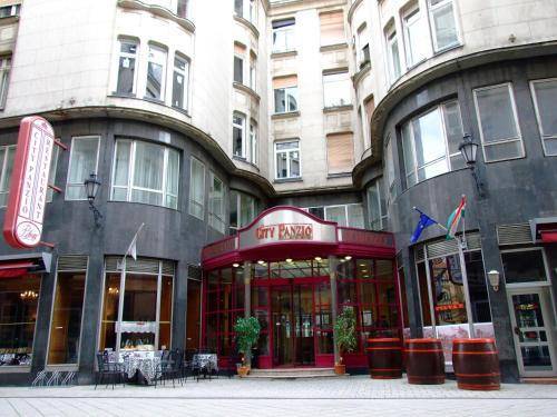 City Hotel Pilvax, Budapest