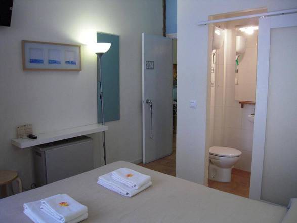 Hostal La Zona, Madrid